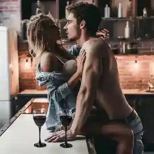 🔞聊社｜老色批交流/吃瓜/反差/淫妻/女友/绿帽/主播/网红 Profile