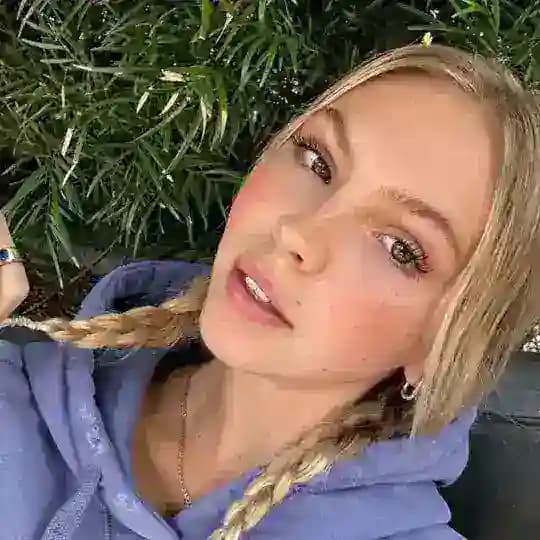 Jordyn Jones Group Profile