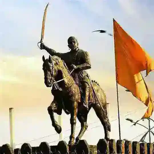 मराठी सुविचार, शेरोशायरी आणि बरचं काही Profile