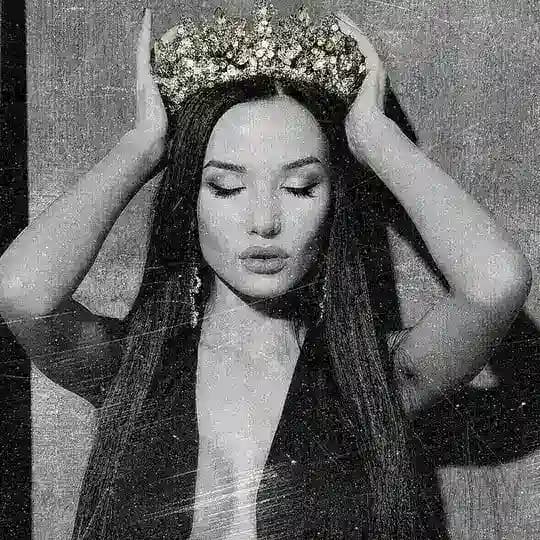 qızlαr qurpu Profile