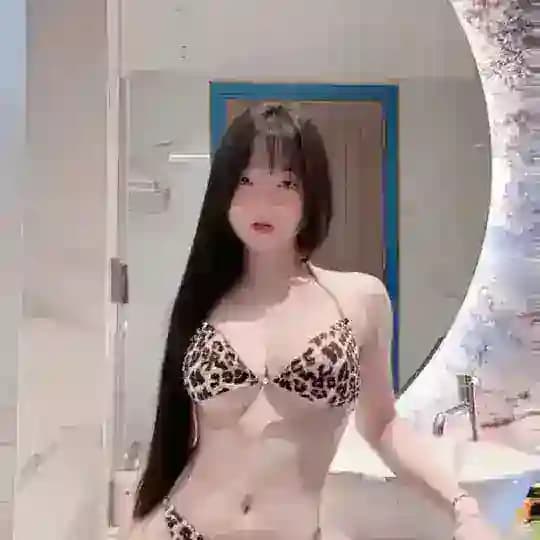 HÚP HÀU EM GÁI MỚI LỚN Profile