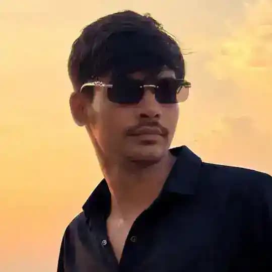 Revolic Discussion Profile