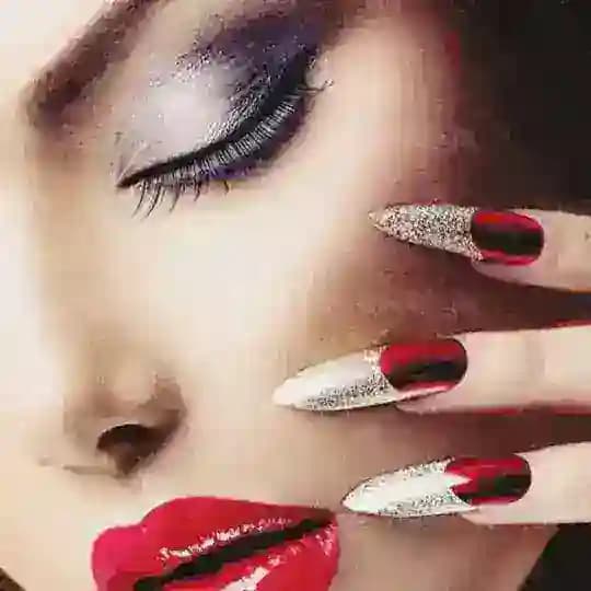 گالری لوازم ارایشی Profile