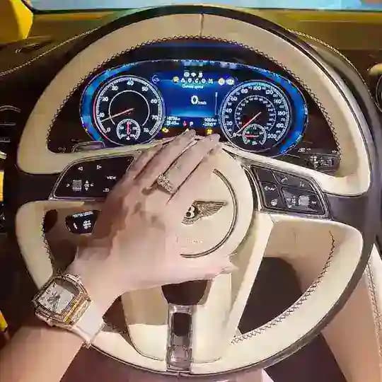 𝐀𝐍𝐇 𝐇𝐀𝐈 𝐊𝐄́𝐎 𝐒𝐀̣̂𝐏 𝐂𝐀𝐒𝐒𝐈𝐍𝐎 𝐓𝐑𝐔̛̣𝐂 𝐓𝐔𝐘𝐄́𝐍 Profile