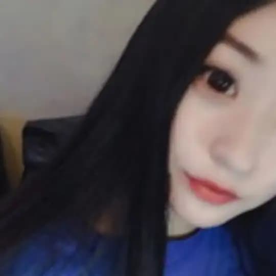 黄黄黄黄 Profile