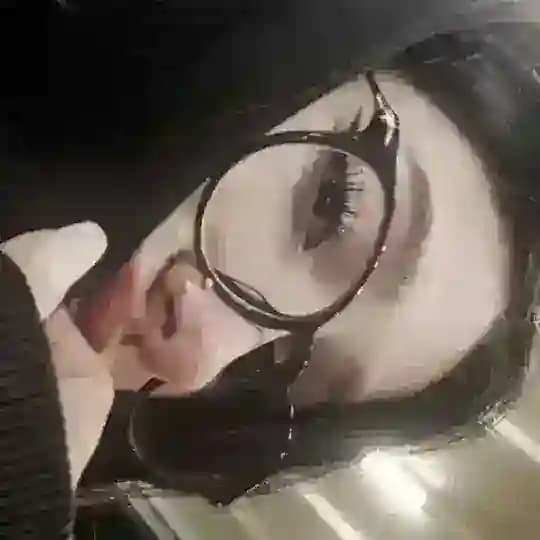 قيد الإنشاء Profile