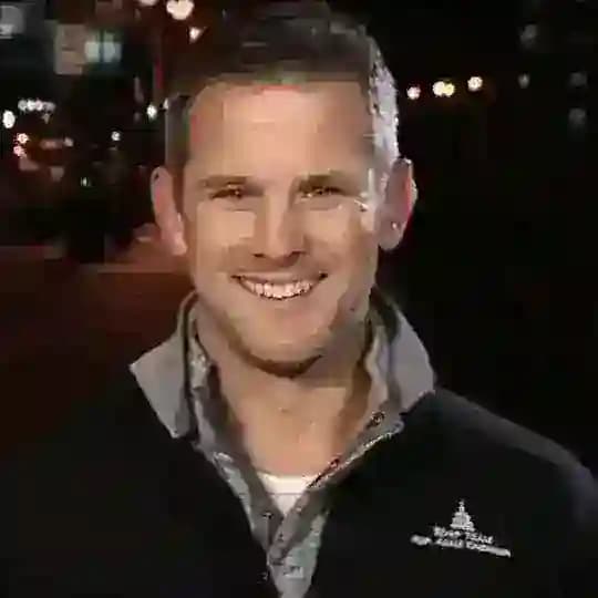 Adam kinzinger