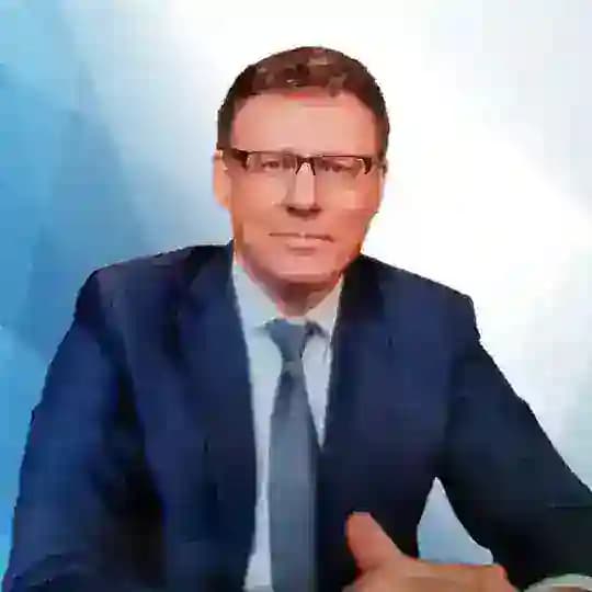 Олег Попов