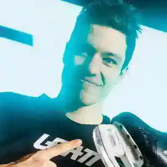 Just Вовчик Бах⚡️