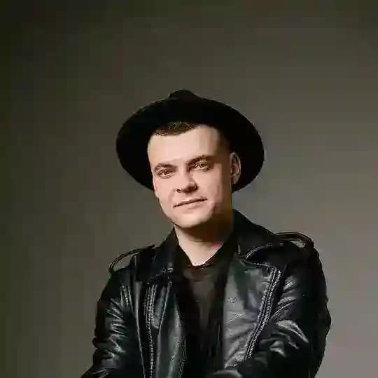 Віталій Лобач (канал)