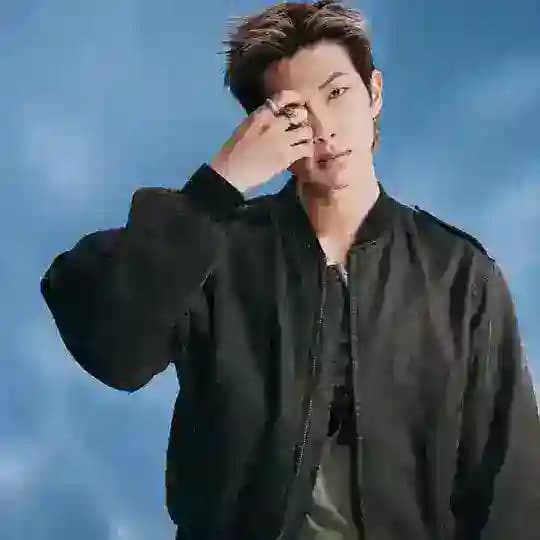 бог ким намджун / 𝐀𝐑𝐈𝐑𝐀𝐍𝐆⁷ 🪭
