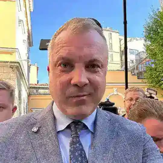Евгений Попов
