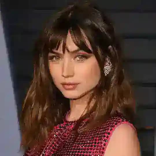 HOLLYWOOD BOLLYWOOD