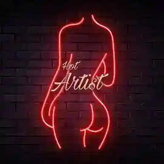 𝘏𝘖𝘛 𝘈𝘙𝘛𝘐𝘚𝘛
