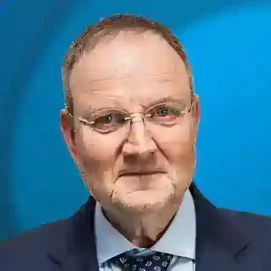 Schüler! Fragen, was ist Ralf Schüler