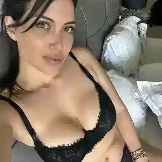 Wanda Nara 🍑