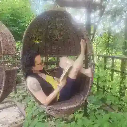 Женщина Азат