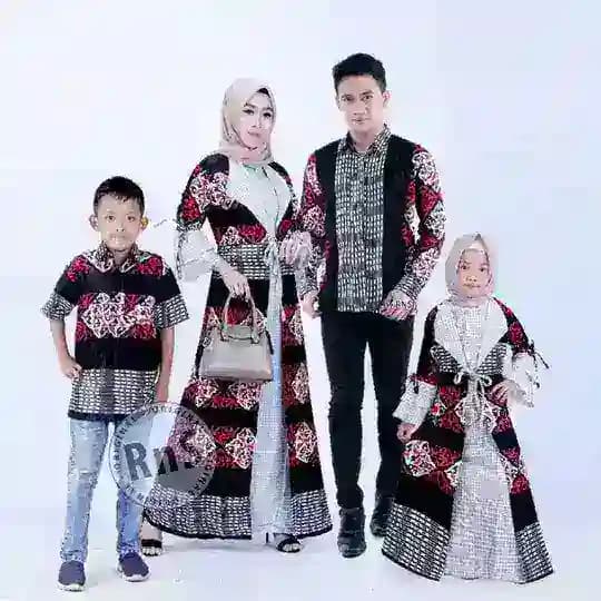 BATIK PUTRI SANIA (depan BBC sebelah GBB)