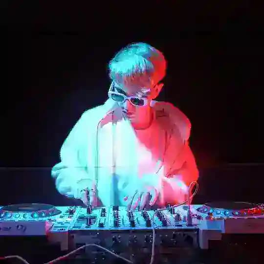 DJ DONEEEL RAVE CLUB