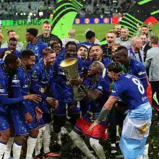 Akuahwrites’s CFC💙