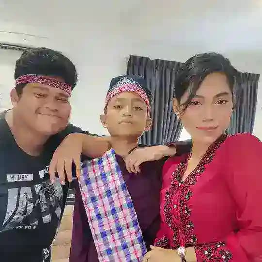 KEDAI 3 BERADIK 🤩 BY AMIRA Profile