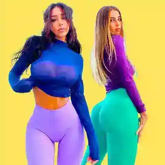ДЕВУШКИ В ЛОСИНАХ | Girls in Leggings Yoga Pants