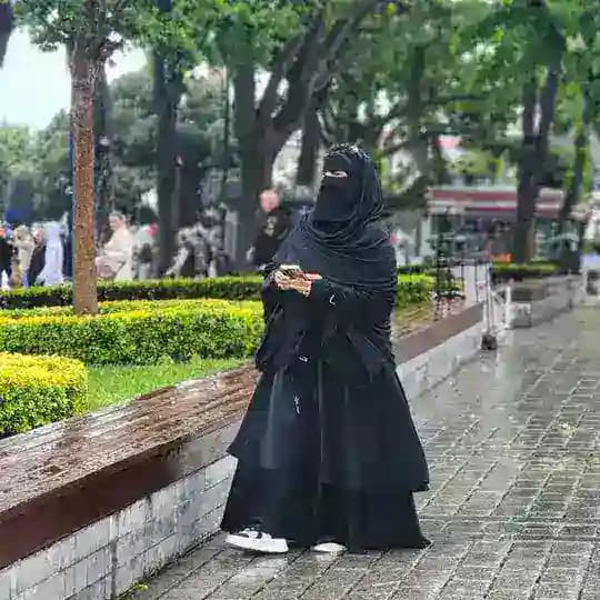 رائدة الاعمال ام معتـز 👑