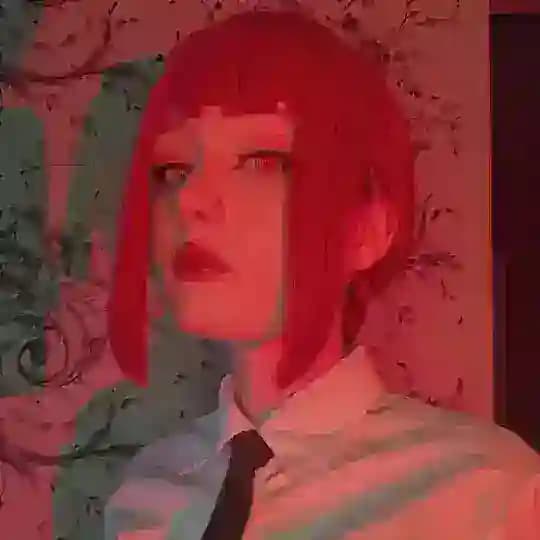 Риота косплеит