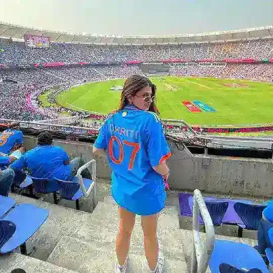 Sakshi Patel | session toss queen |