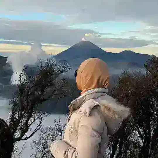 TRAVELMURAH WITH ALYNNN Profile