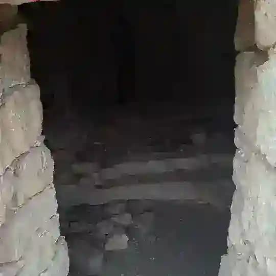 Fenhilous_Cave