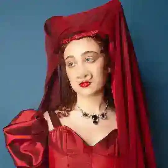 ℭ𝔥𝔞𝔭𝔭𝔢𝔩𝔩 ℜ𝔬𝔞𝔫 || 𝔐𝔦𝔡𝔴𝔢𝔰𝔱 𝔓𝔯𝔦𝔫𝔠𝔢𝔰𝔰 𝔦𝔫 𝔅𝔩𝔬𝔬𝔪 Profile