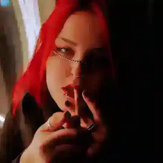 ALESA SHTERN | PHOTO