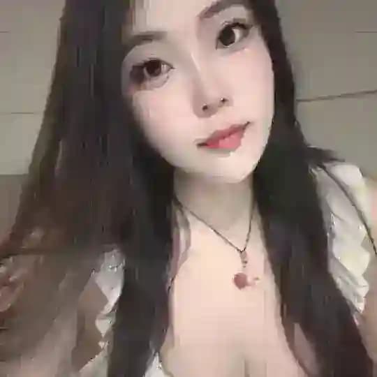 革白纯天然大胸