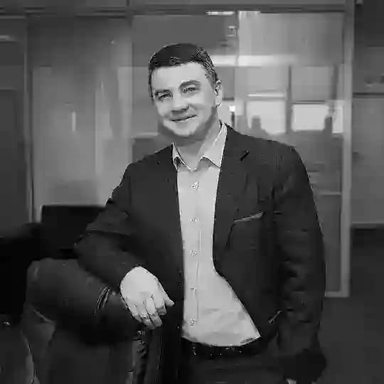 Павел Макаренко Profile